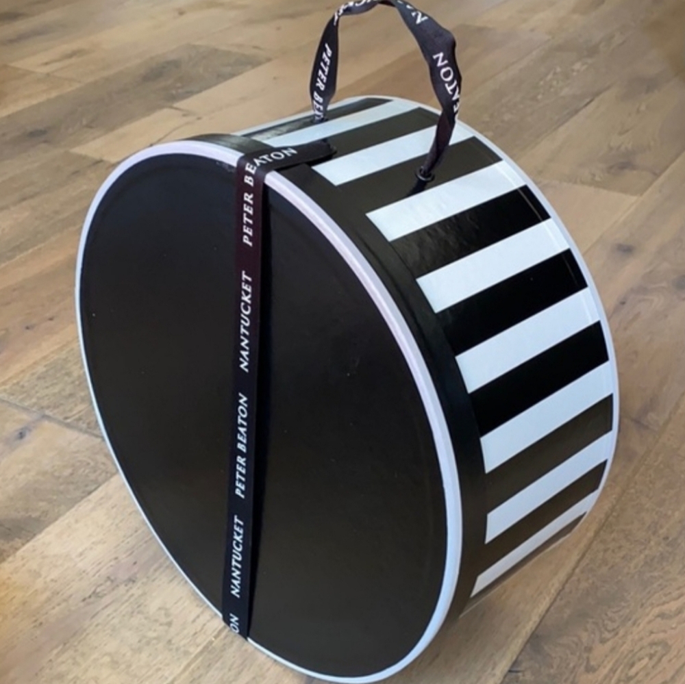 ❗Peter Beaton Classic Black White Stripe Hat Box❗